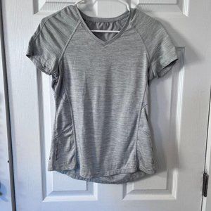 Women's Danskin Now Semi-Fitted Athletic Tee, Light Gray/Silver, Medium
